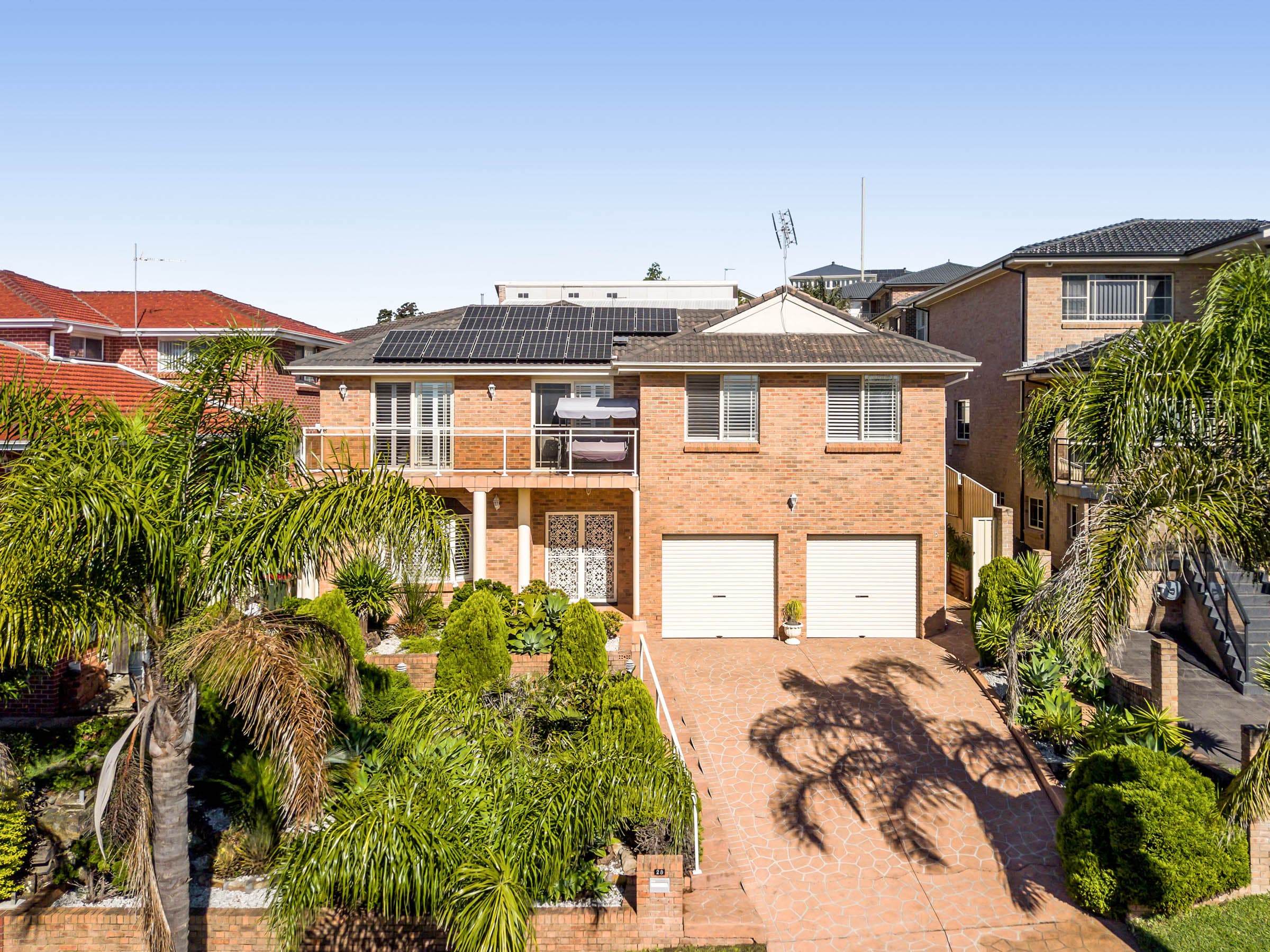 GENEROUS SIZED FAMILY HOME WITH A VIEW